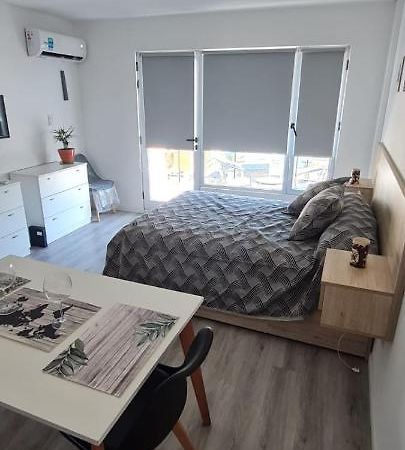 Monoambiente Del Barquito Alquiler Temporario Rosario Bagian luar foto